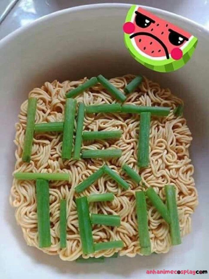 hết tiền meme mì tôm